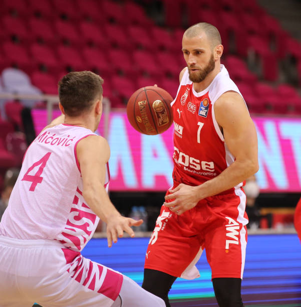 仅让两队各 仅让两队各