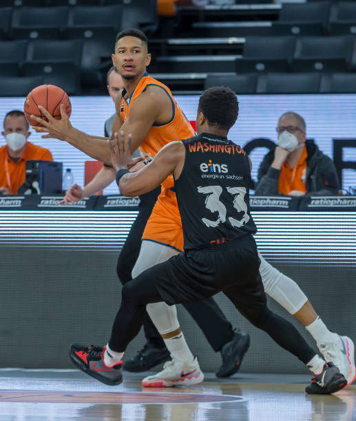 如加强中场 如加强中场